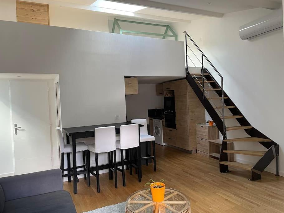Appartement Atypique Et Fraichement Renove サン・ヴァリエ エクステリア 写真
