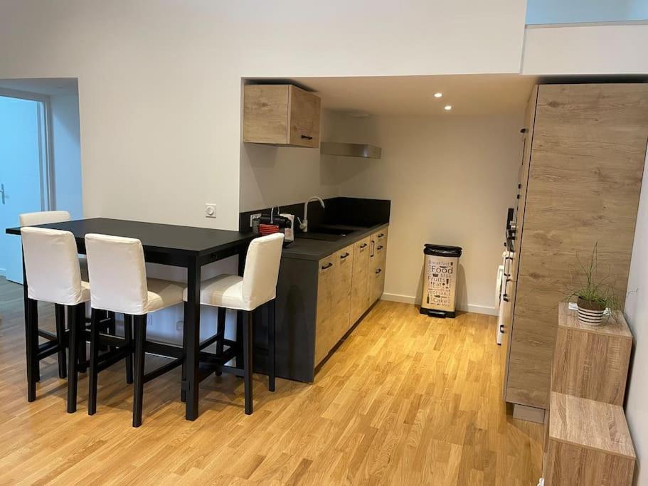 Appartement Atypique Et Fraichement Renove サン・ヴァリエ エクステリア 写真